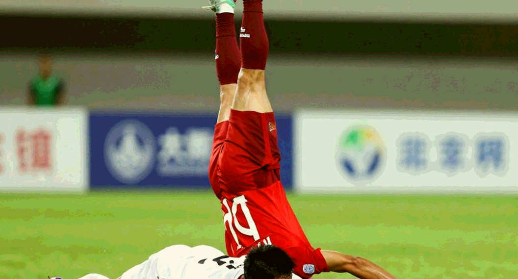 V.League và ván cờ lương: Khi quyền sở hữu cầu thủ bị tách khỏi sân cỏ