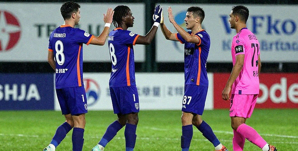 Bình Dương đang xây dựng đế chế mới hay Hà Nội FC đã hết thời?