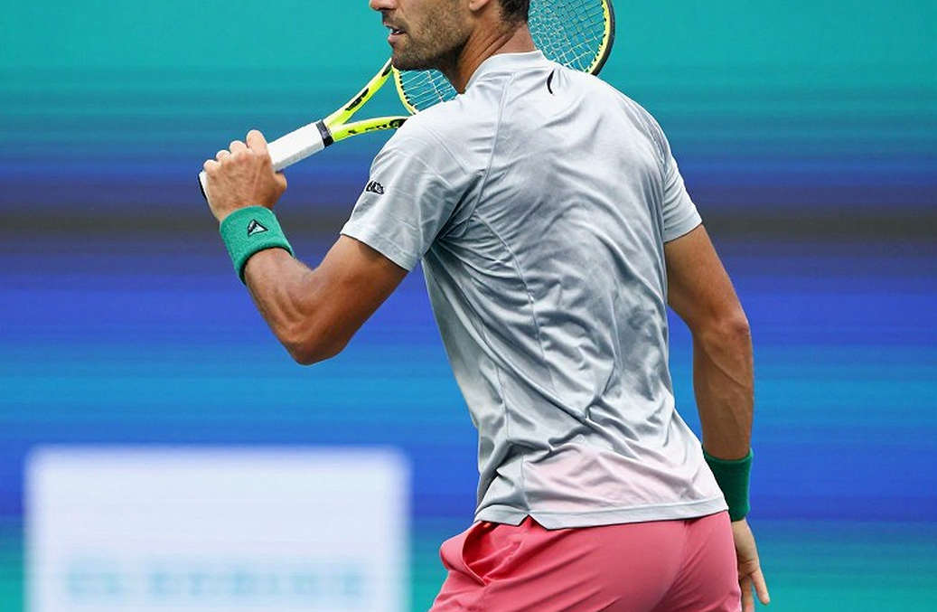 Djokovic thua sốc ở vòng 1 US Open: 6-1 ở set cuối, và câu hỏi về tương lai